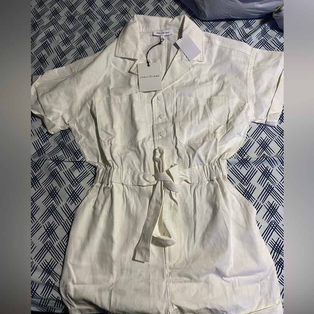 Jacque the label size small